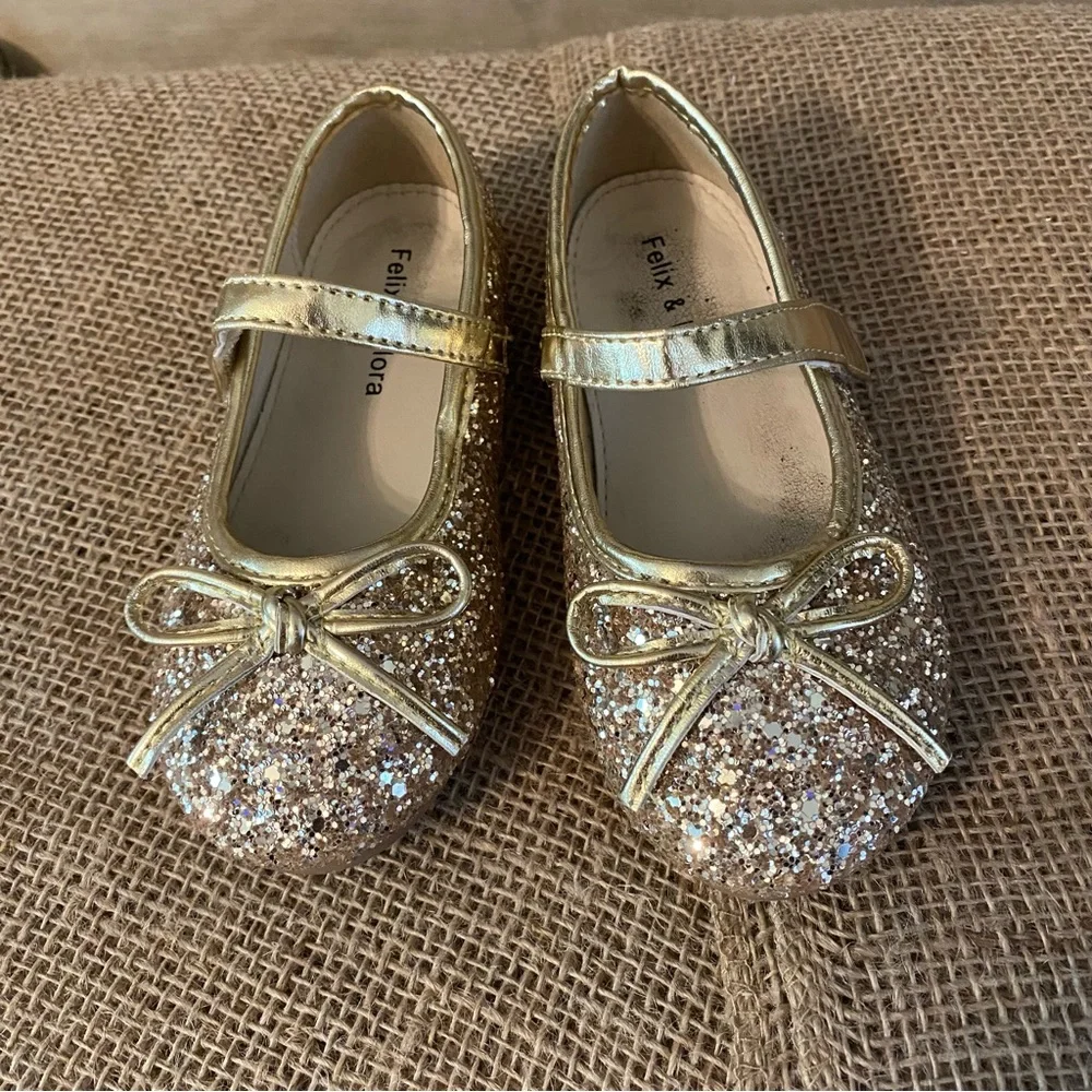 Girls FELIX & FLORA Gold Glitter Ballet Flat Style Shoes Size 10